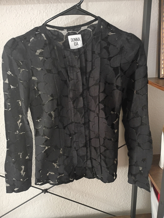 Donna Ida Tops - Donna Ida Black Lace Long-Sleeve Top